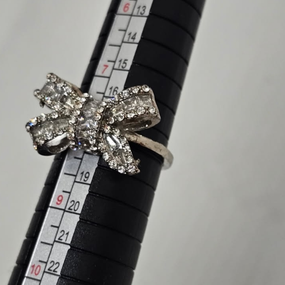 BOW RING SIZE 8 IN STERLING SILVER - Picture 2 of 4